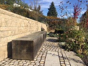 Scheuermann-Naturstein-Showroom-Mauern-Schicht-System-12